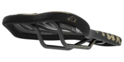 Sqlab 611 Ergowave Fabio Wibmer - Zadel - S - Buis - Zwart/Goud -Fietsonderdelen sqlab sattel 611 ergowave fabio wibmer PT05